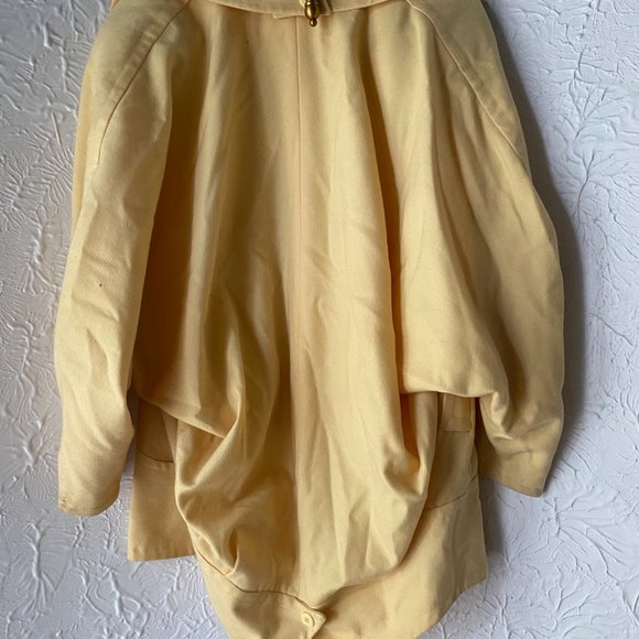 Move In Designer Yellow Blazer - Size M - Picture 2 of 3